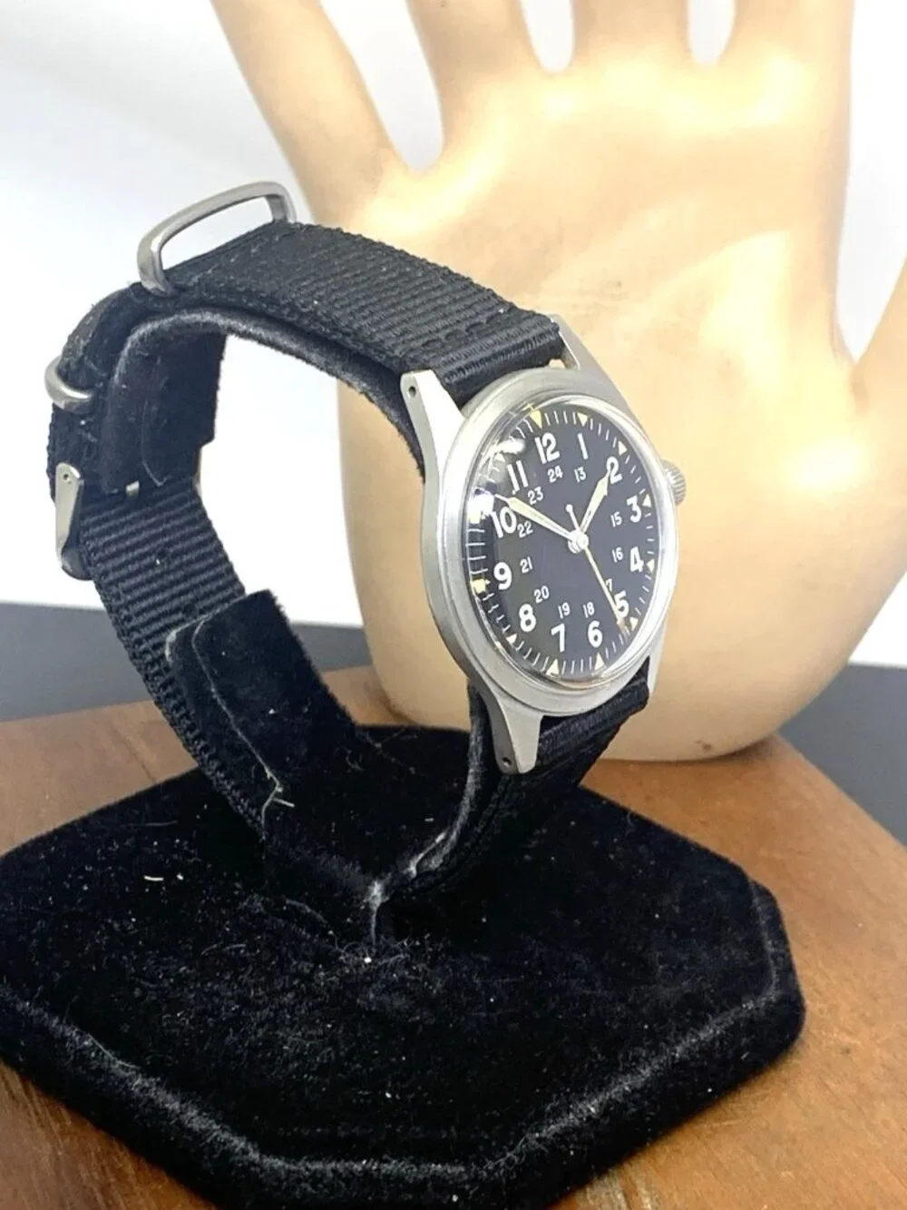 Benrus Mens Watch DTU-2A/P Vietnam Era Vintage Military Jan 1967 Nylon Band 34mm